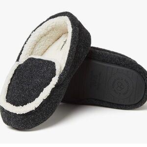 New Dearfoam memory foam shearling slippers